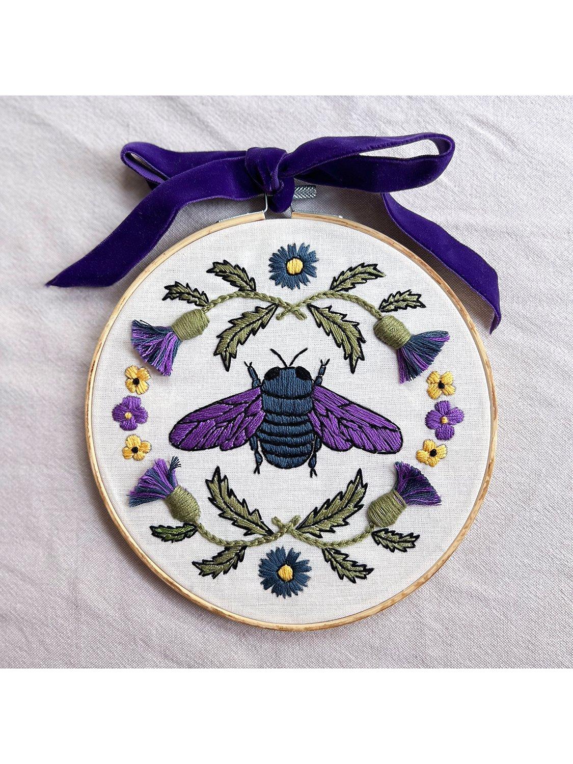 MakeBox & Co Violet Bee embroidery hoop kit 18cm, UK version