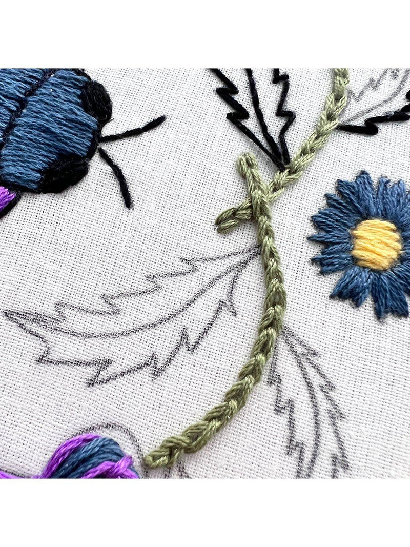 MakeBox & Co Violet Bee embroidery hoop kit 18cm, UK version