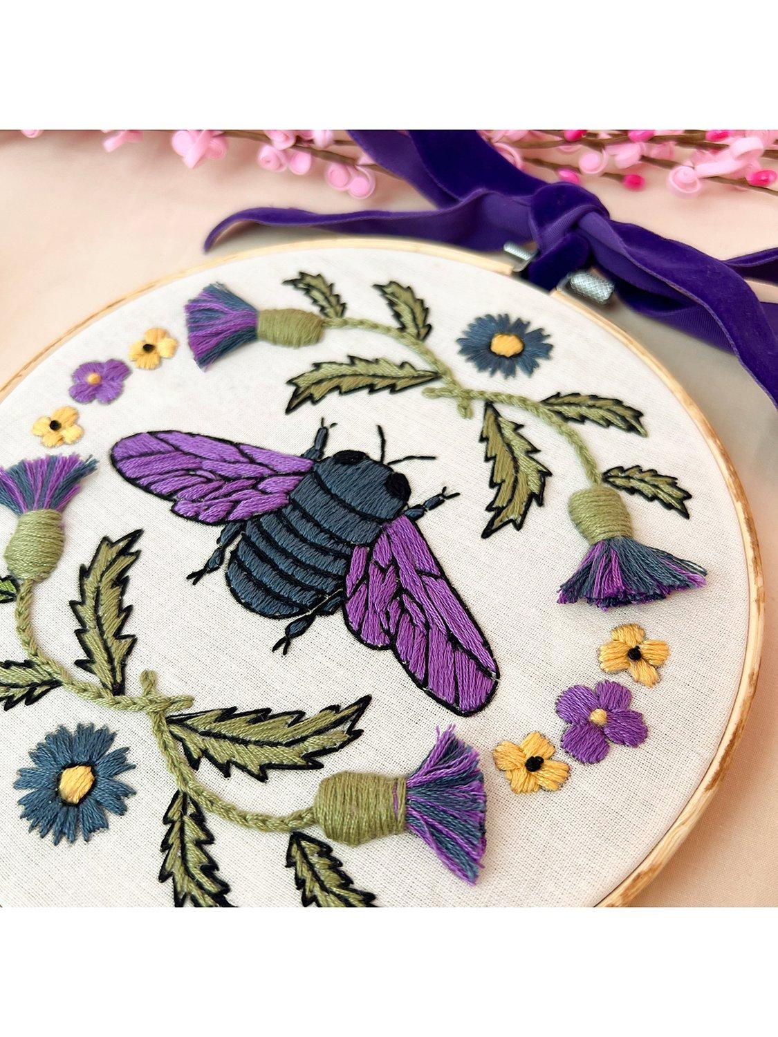 MakeBox & Co Violet Bee embroidery hoop kit 18cm, UK version