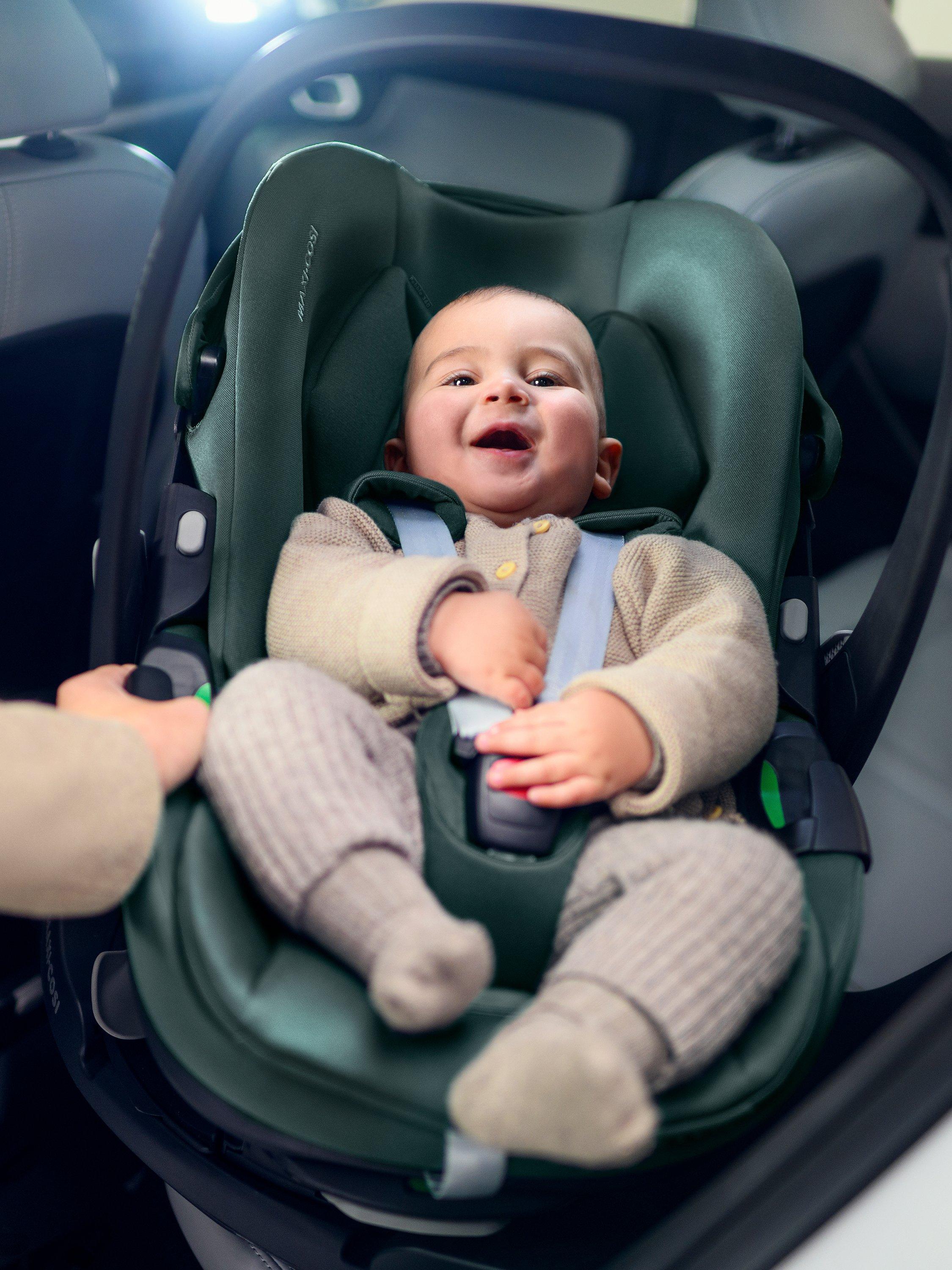 Maxi-Cosi rotating and sliding ISOFIX car seat base in black, imported from the UK