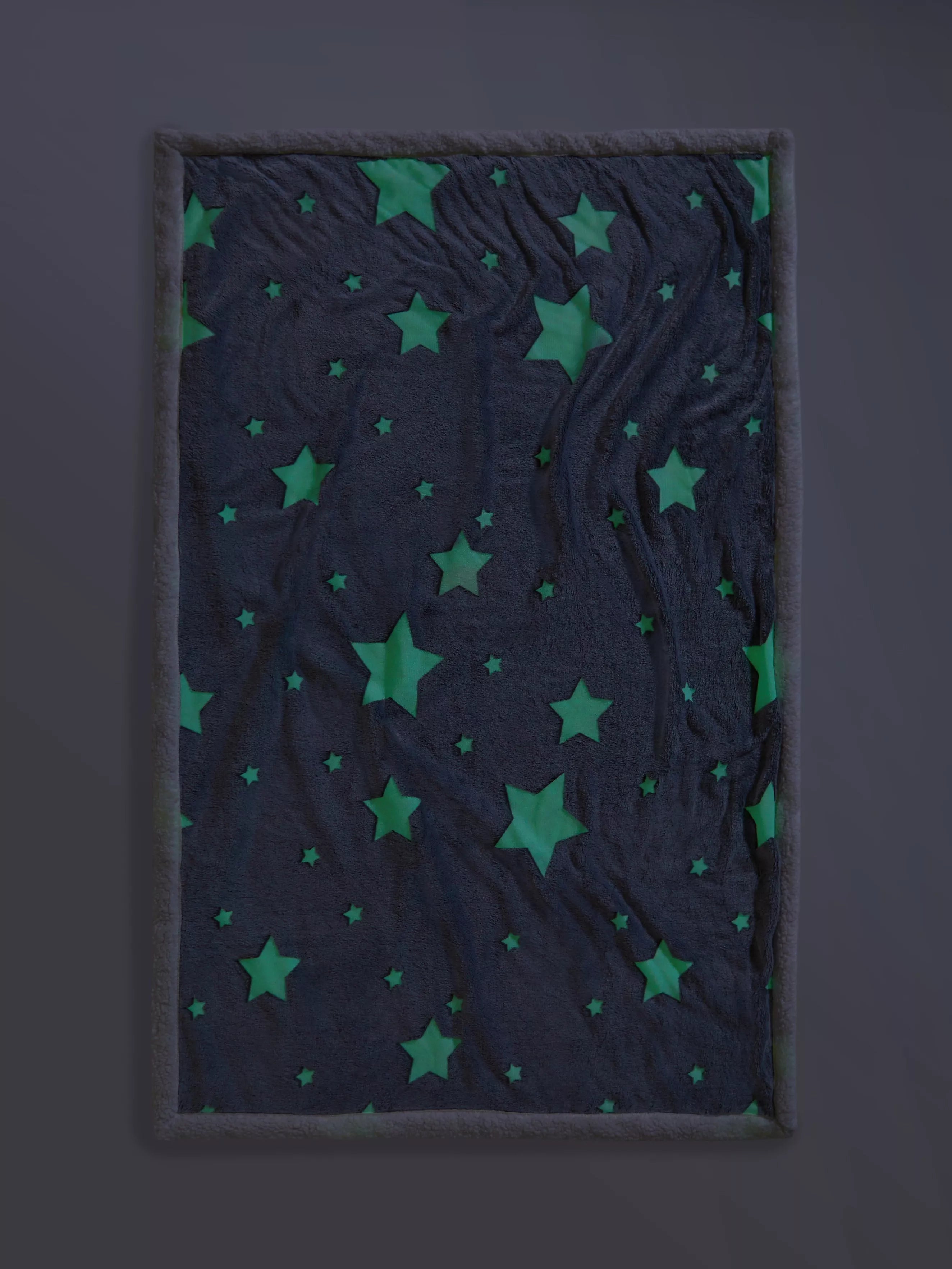 John Lewis kids' glow-in-the-dark star print sherpa fleece blanket, UK version