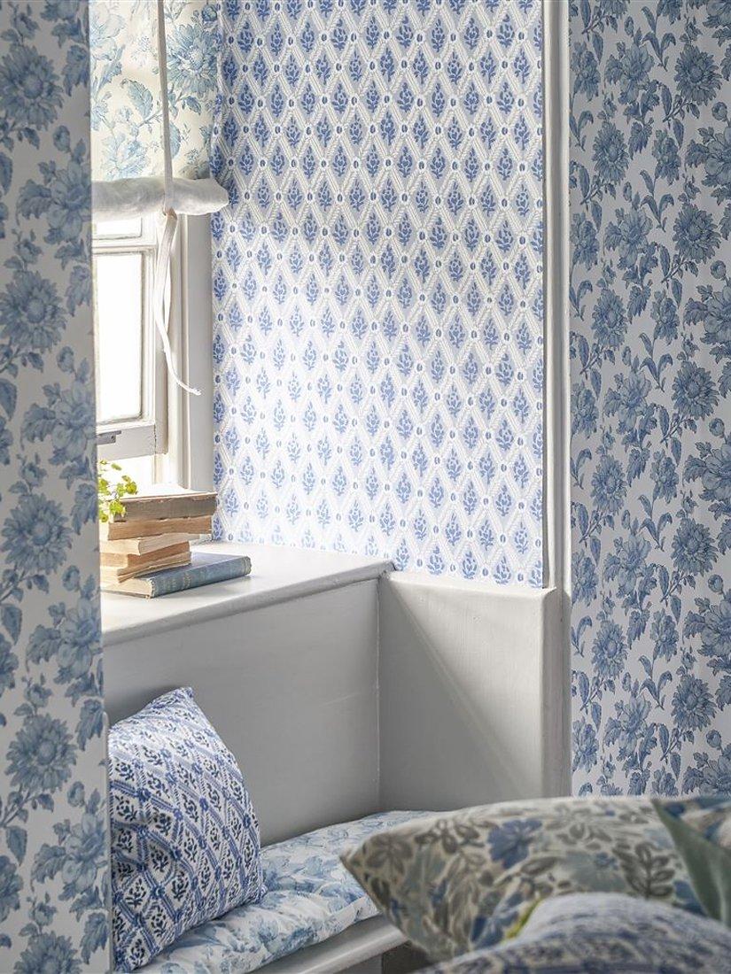 English Heritage by Designers Guild English Garden floral wallpaper L10m W52cm, imported from the UK