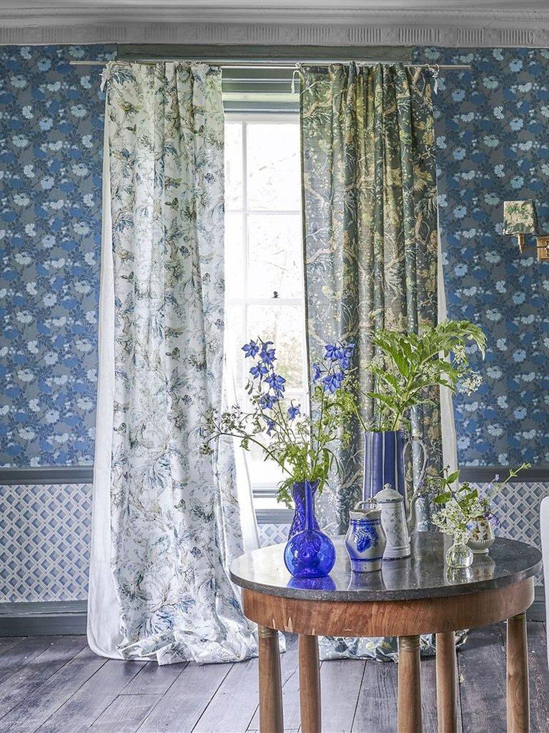 English Heritage by Designers Guild Carlisle Fauna wallpaper L10m x W52cm (British brand)