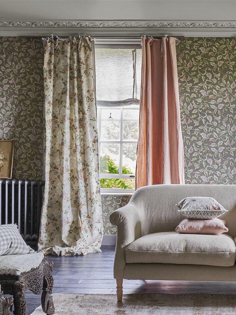 Designers Guild Piccadilly Park wallpaper - British product