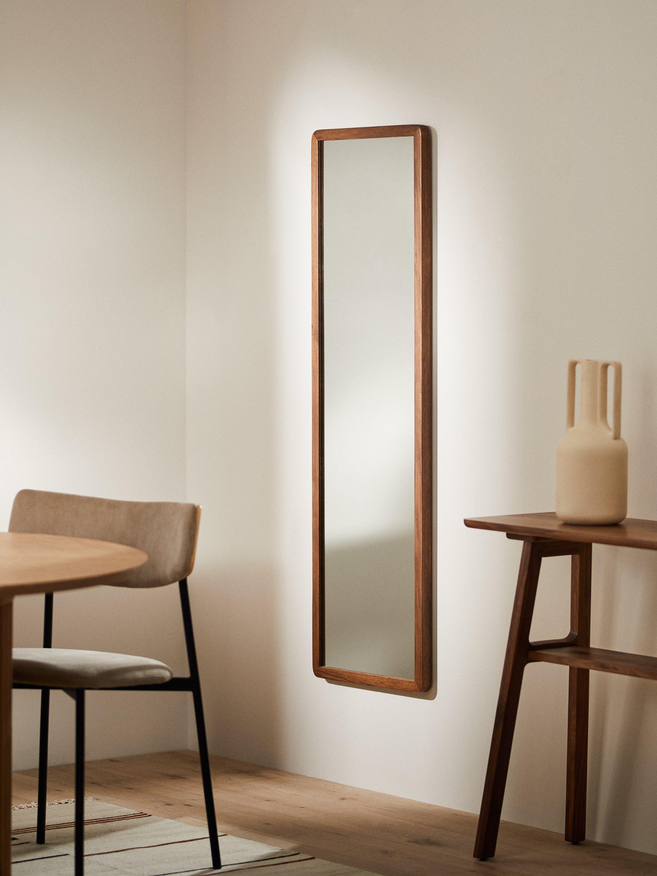 Miroir d'entrée John Lewis Slim en chêne massif 140x43cm, version britannique