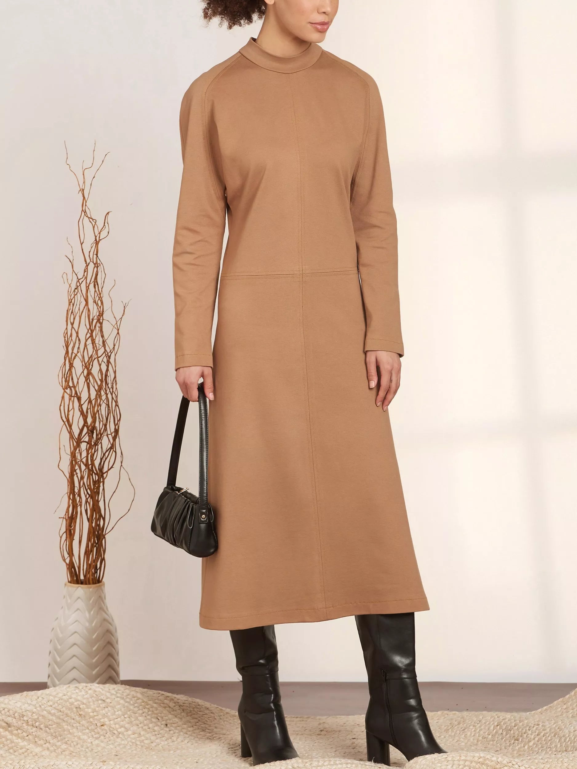 Simplicity sewing pattern for dolman sleeve dresses S9640, imported from the UK