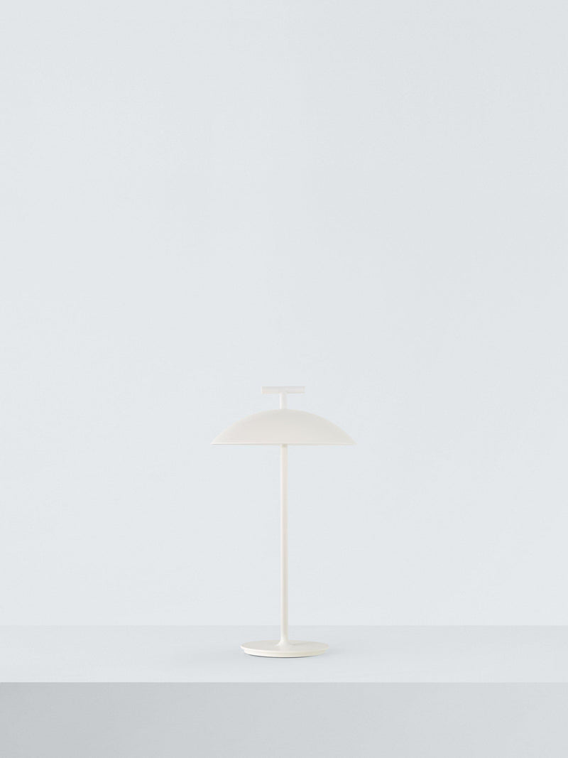 مصباح طاولة قابل لإعادة الشحن Kartell Mini Geen-a - منتج بريطاني