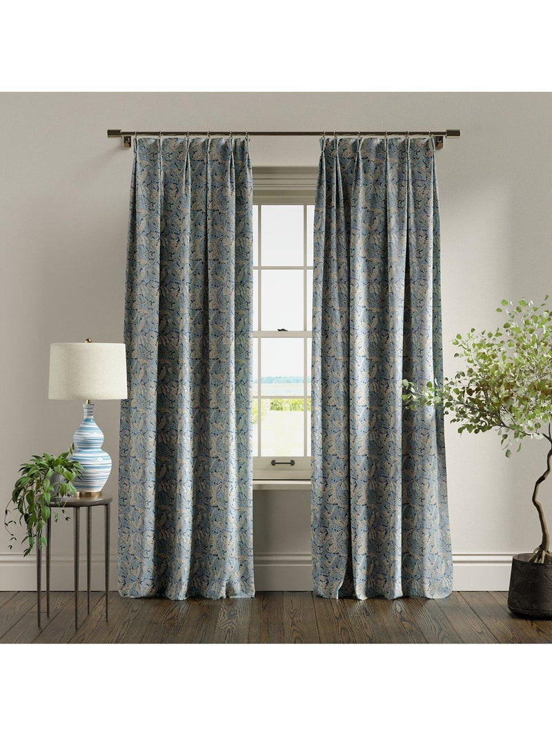 Clarke & Clarke Acanthus møbelstoff 138 cm bredde (britisk merke)