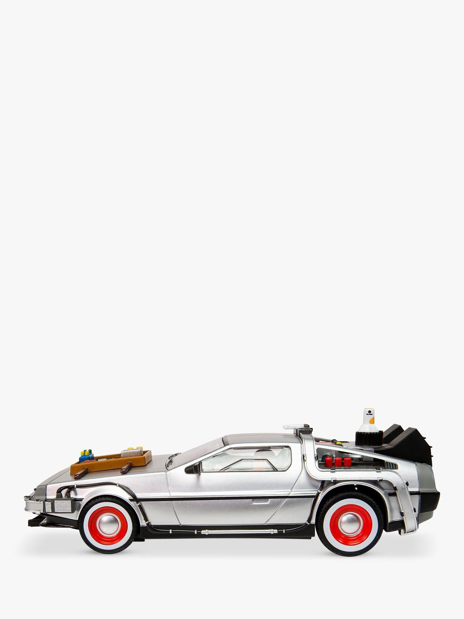 سيارة سباق Scalextric Delorean آلة زمن من العودة إلى المستقبل 3 (علامة تجارية بريطانية)