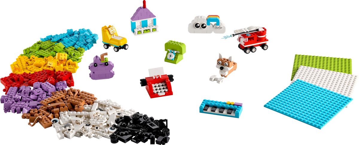 LEGO Classic Creative Build-and-Play Box 750 Pieces - British product