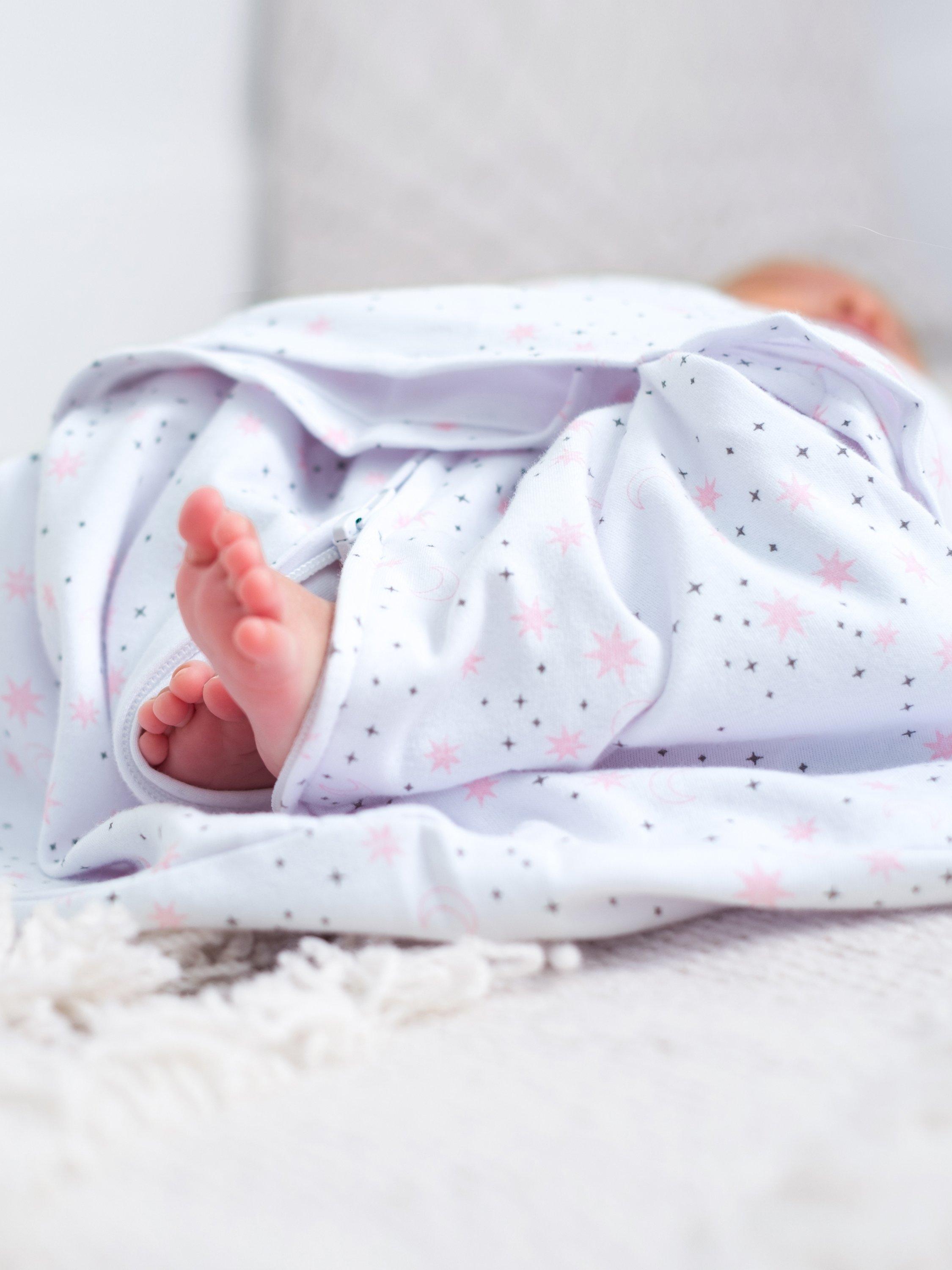 HALO SleepSack swaddle baby sleeping bag 1.5 Tog, imported from the UK