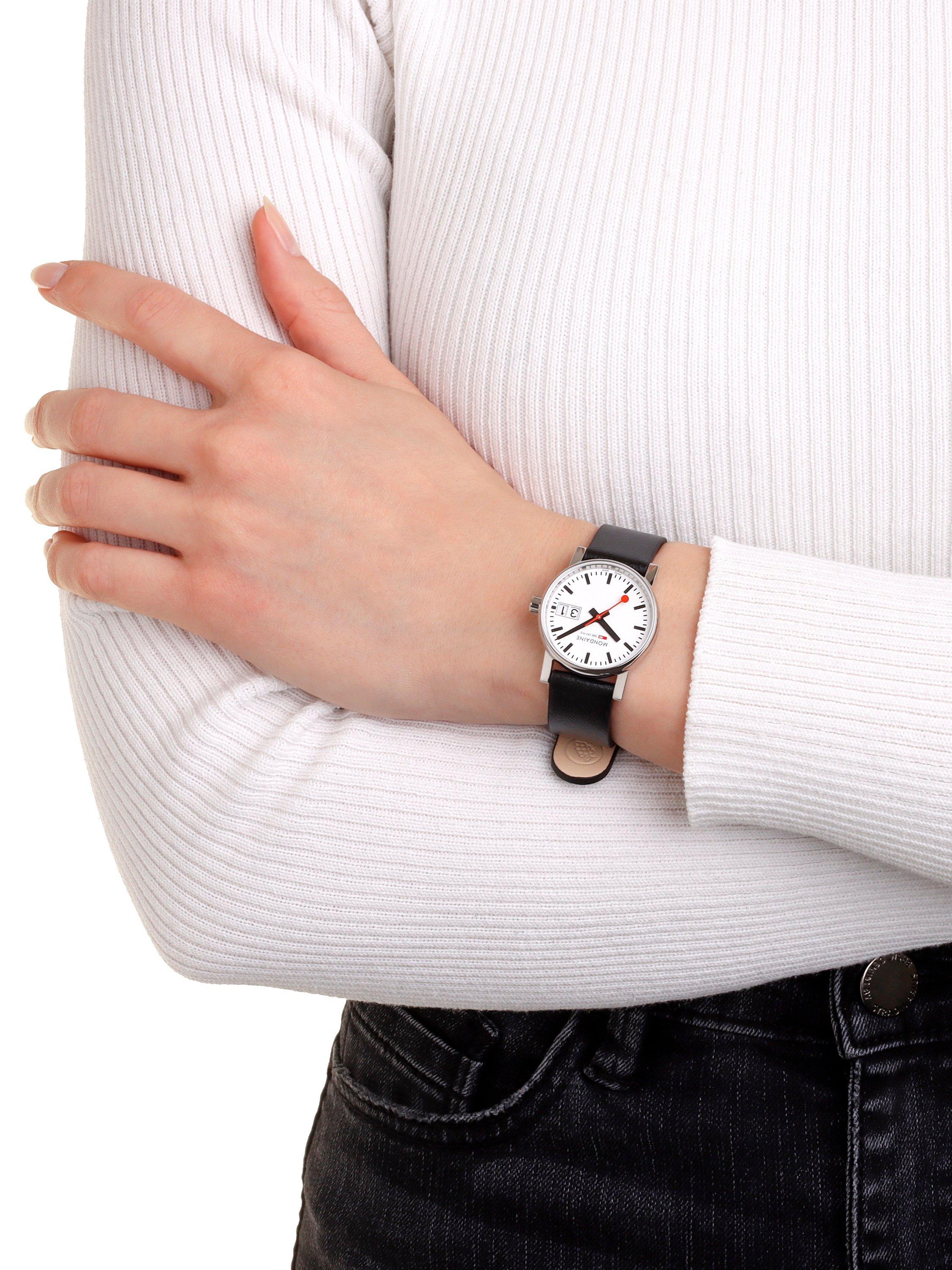 Mondaine Damenuhr 30mm mit veganem Lederarmband - Britisches Produkt