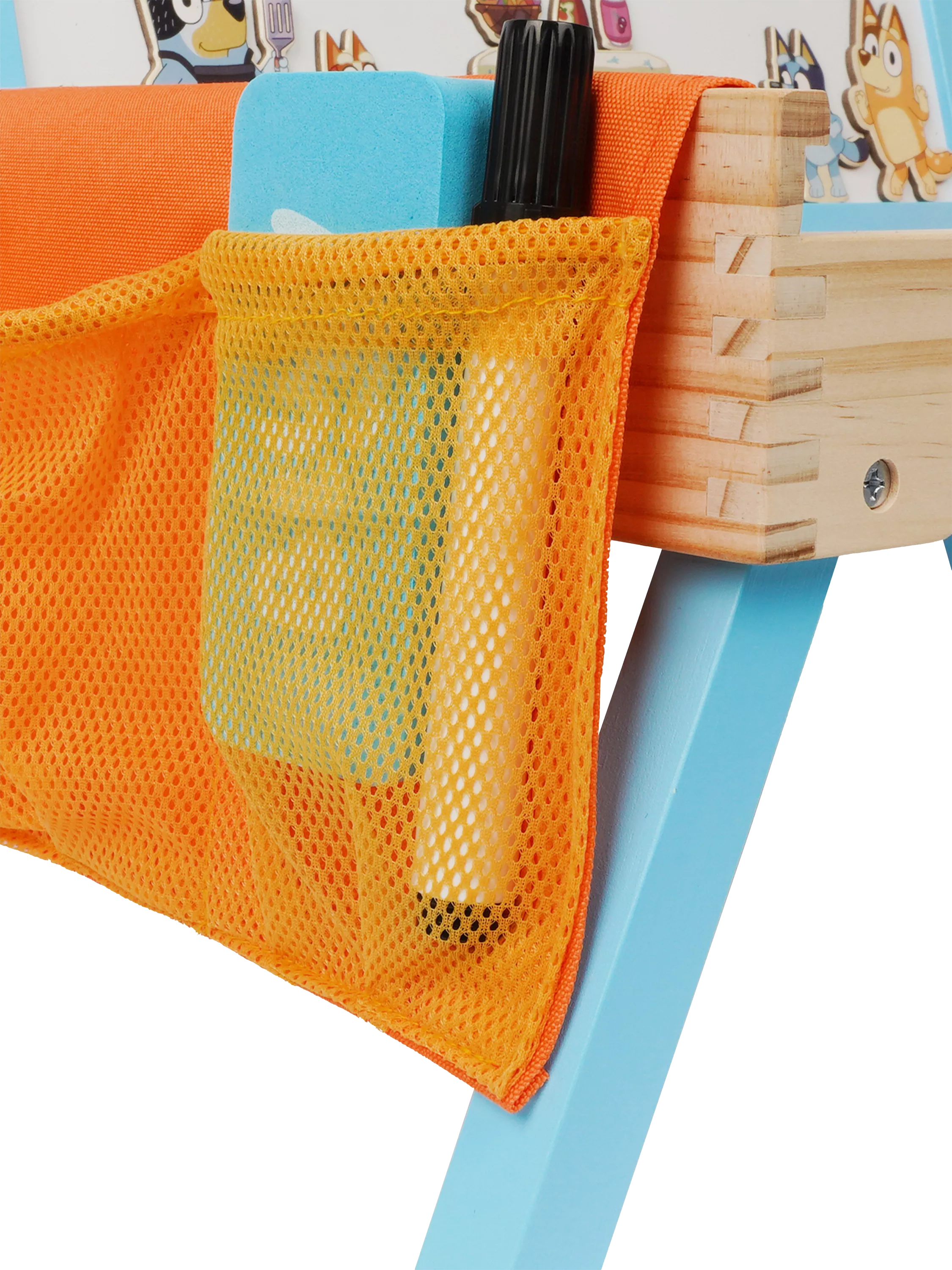 Bluey activity creation station with 100 magnets, imported from the UK