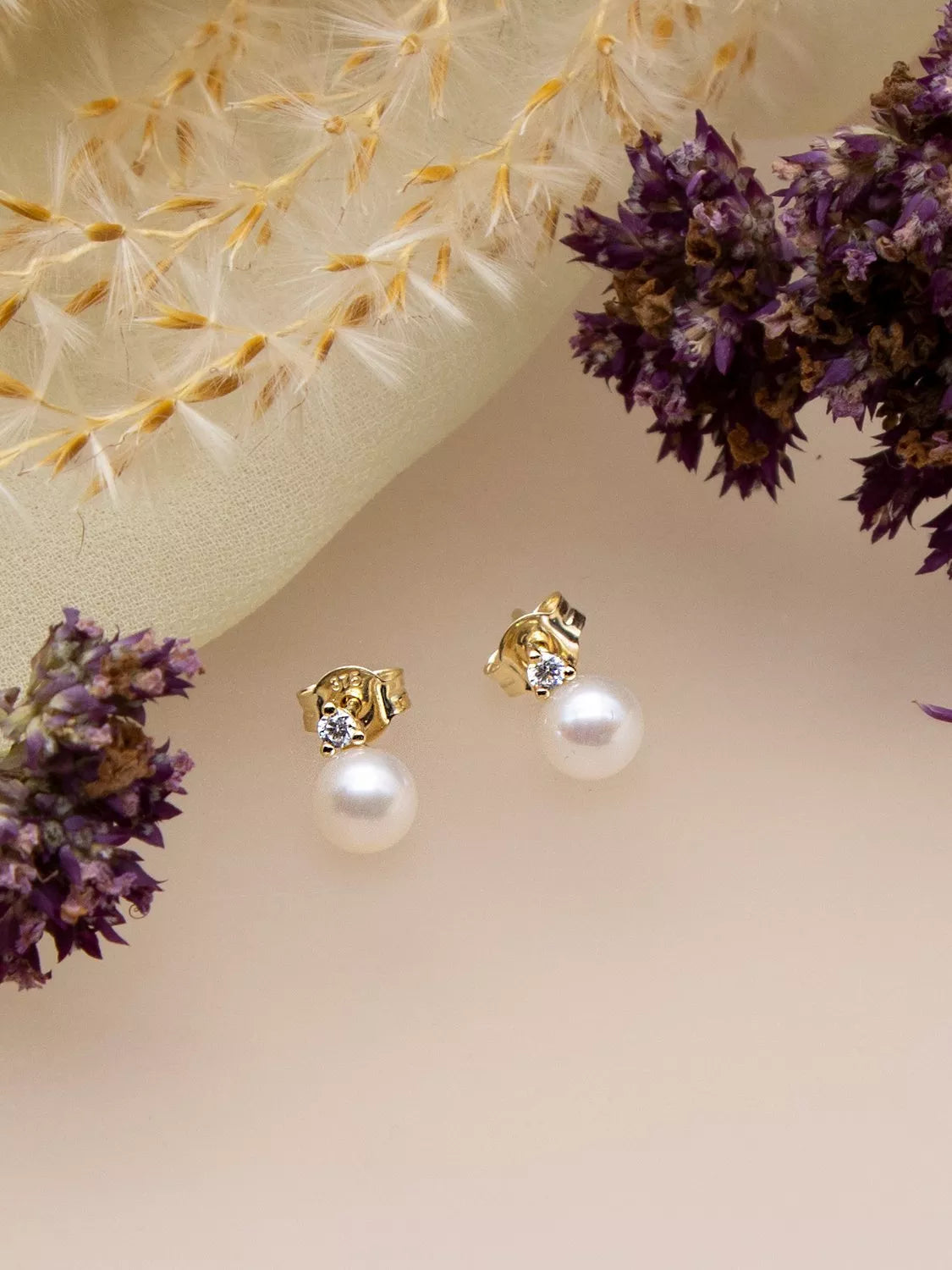 IBB 9ct Gold Pearl and Cubic Zirconia Stud Earrings - British product