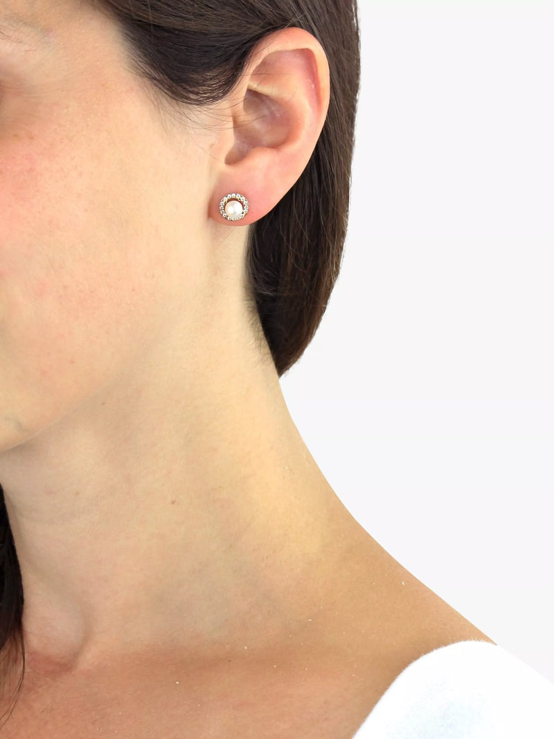 IBB 9ct gold pearl disc stud earrings, imported from the UK