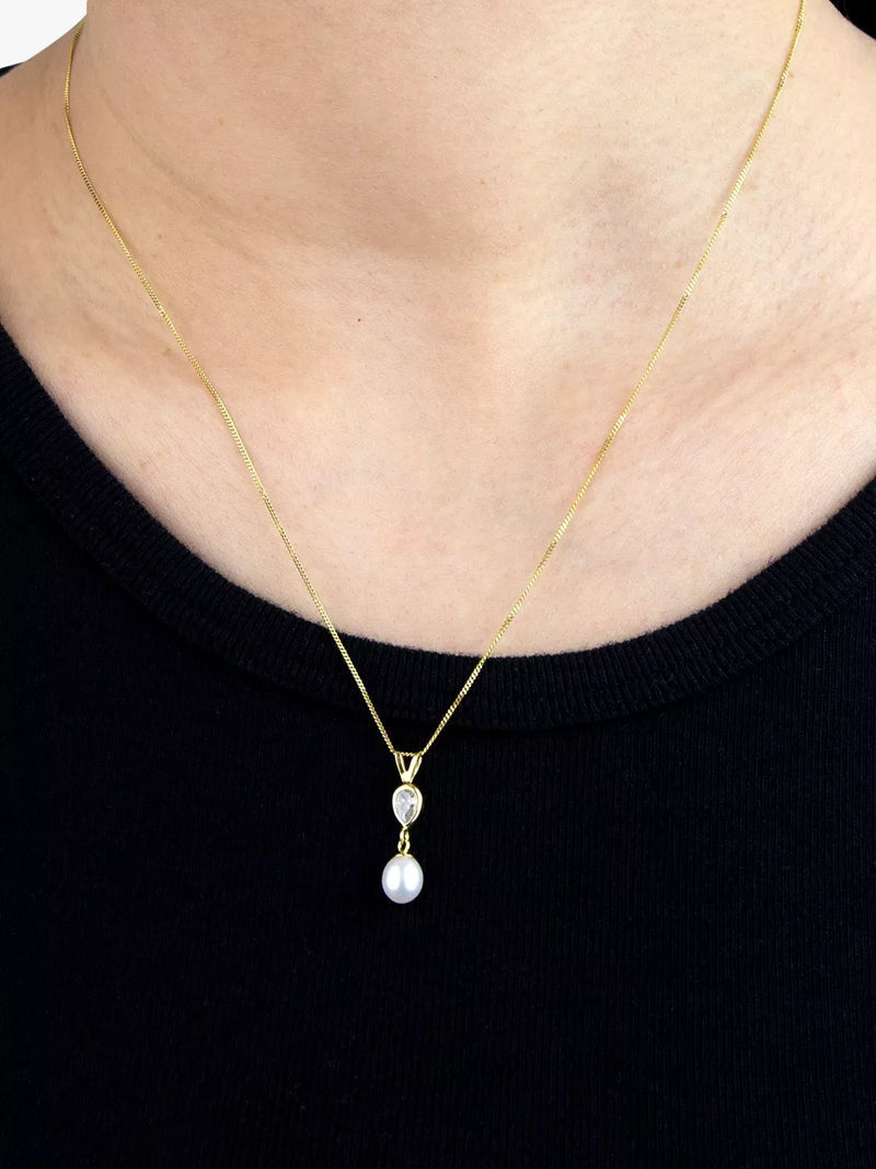 IBB 9ct gold pearl and cubic zirconia pendant necklace, UK version