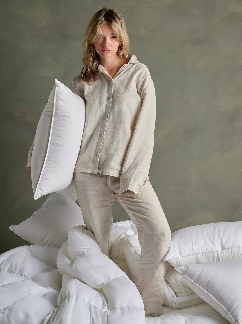 Bedfolk Down Alternative Pillow Firm Standard - British product