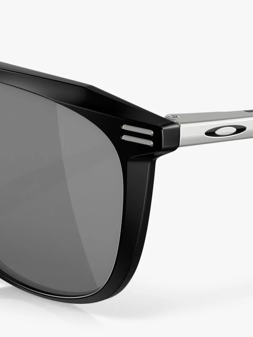 Oakley OO9286 sunglasses polarised D-frame 54mm, UK version