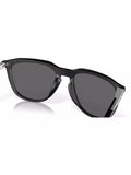 Oakley OO9286 sunglasses polarised D-frame 54mm, UK version