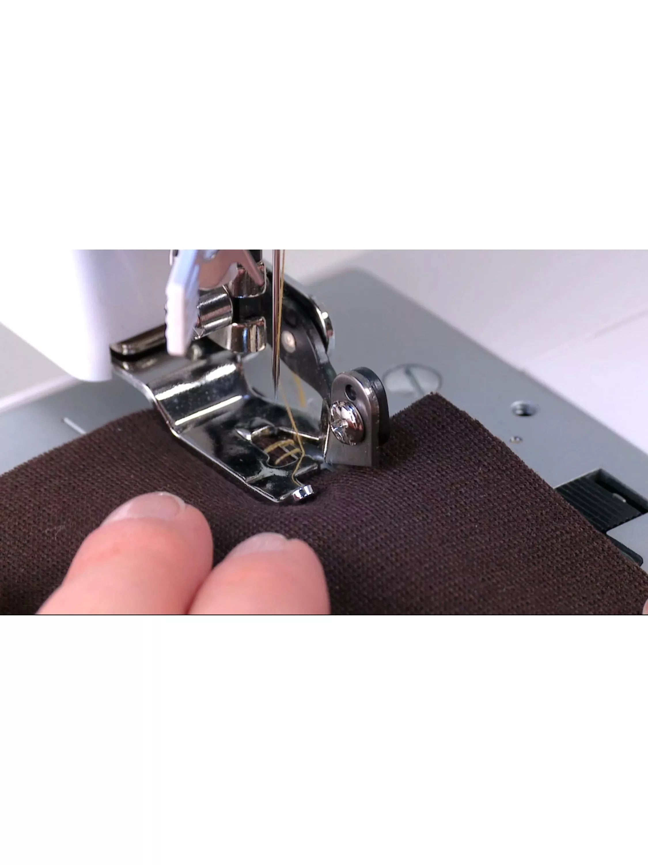 Singer side cutter sewing machine attachment - British product