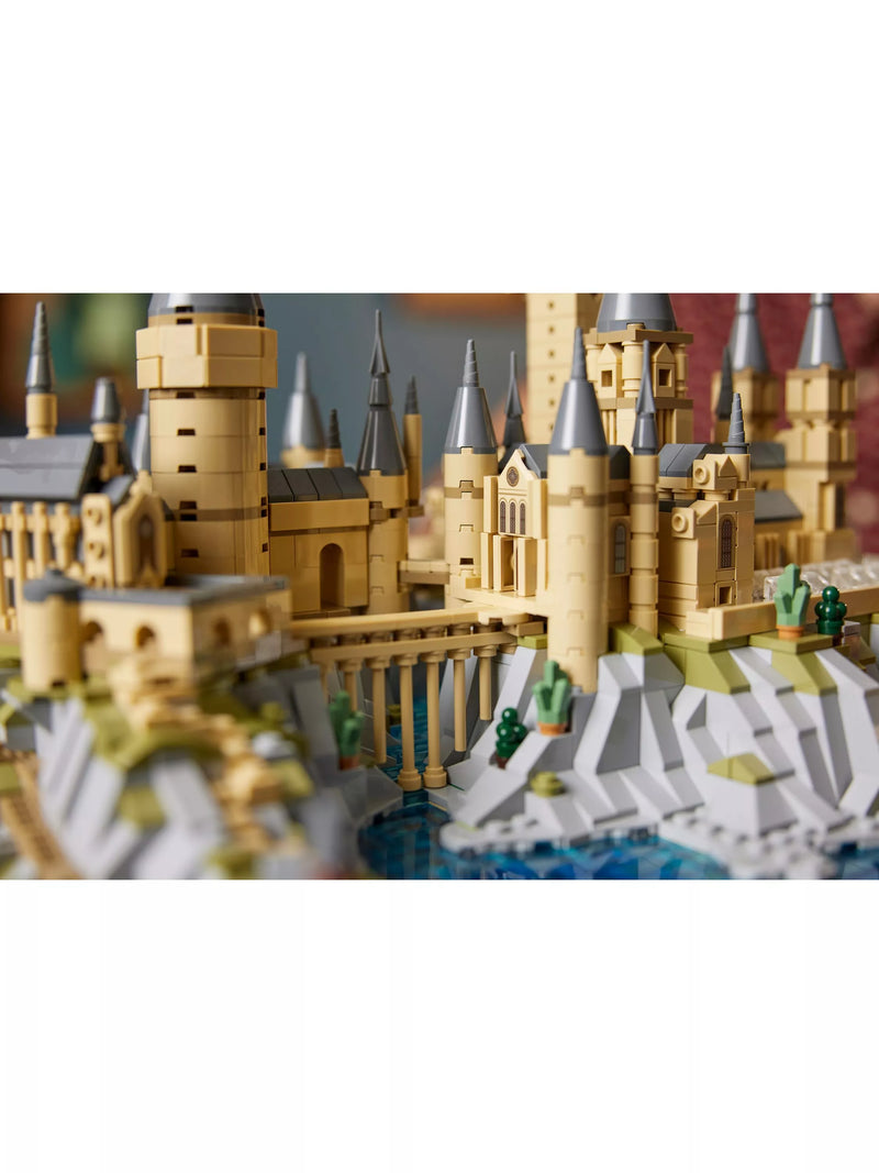 LEGO Harry Potter Hogwarts Castle set 2660 pieces, UK version