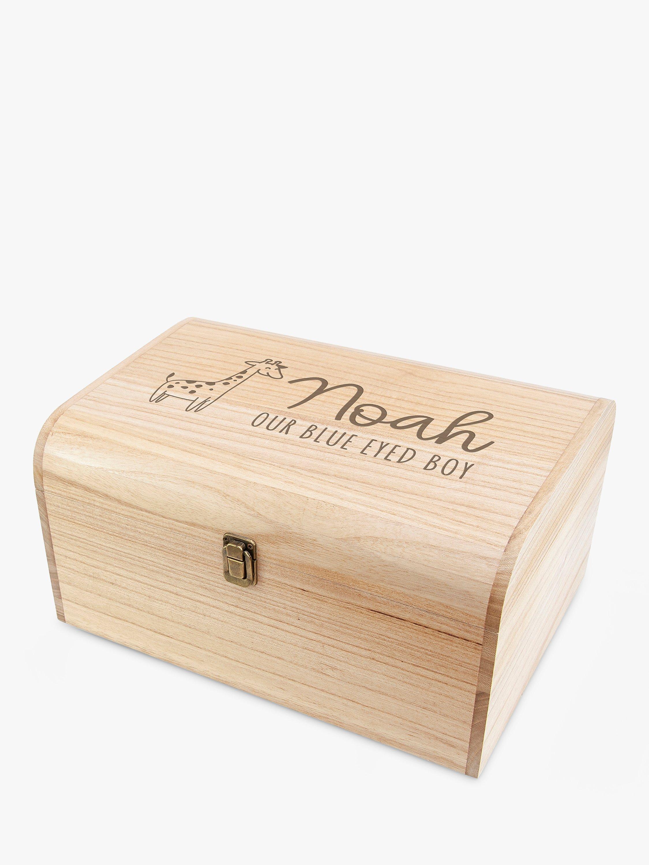 Treat Republic personalised baby giraffe keepsake chest (British brand)