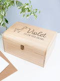 Treat Republic personalised baby giraffe keepsake chest (British brand)