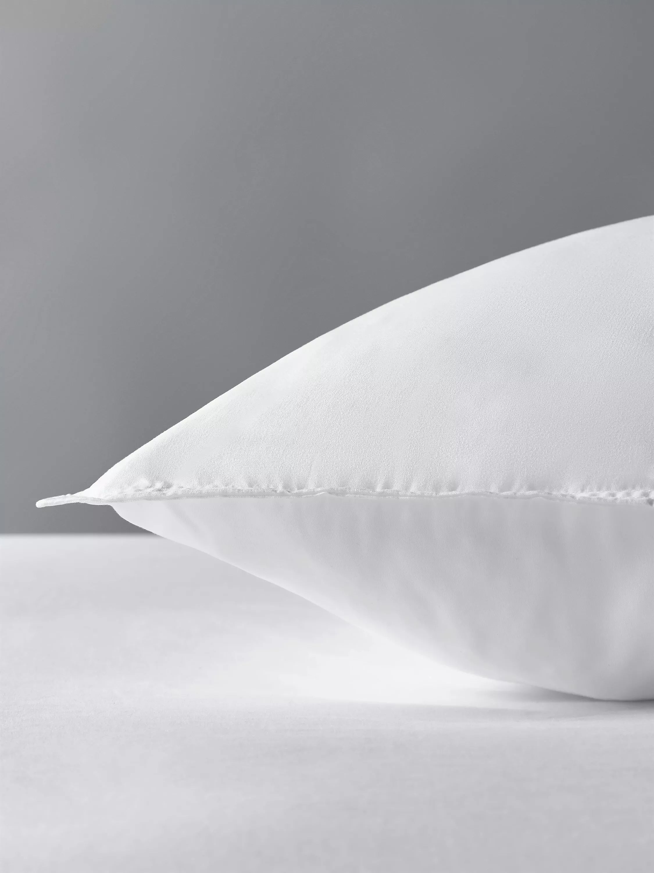 John Lewis synthetic duvet pillow set single white, UK version