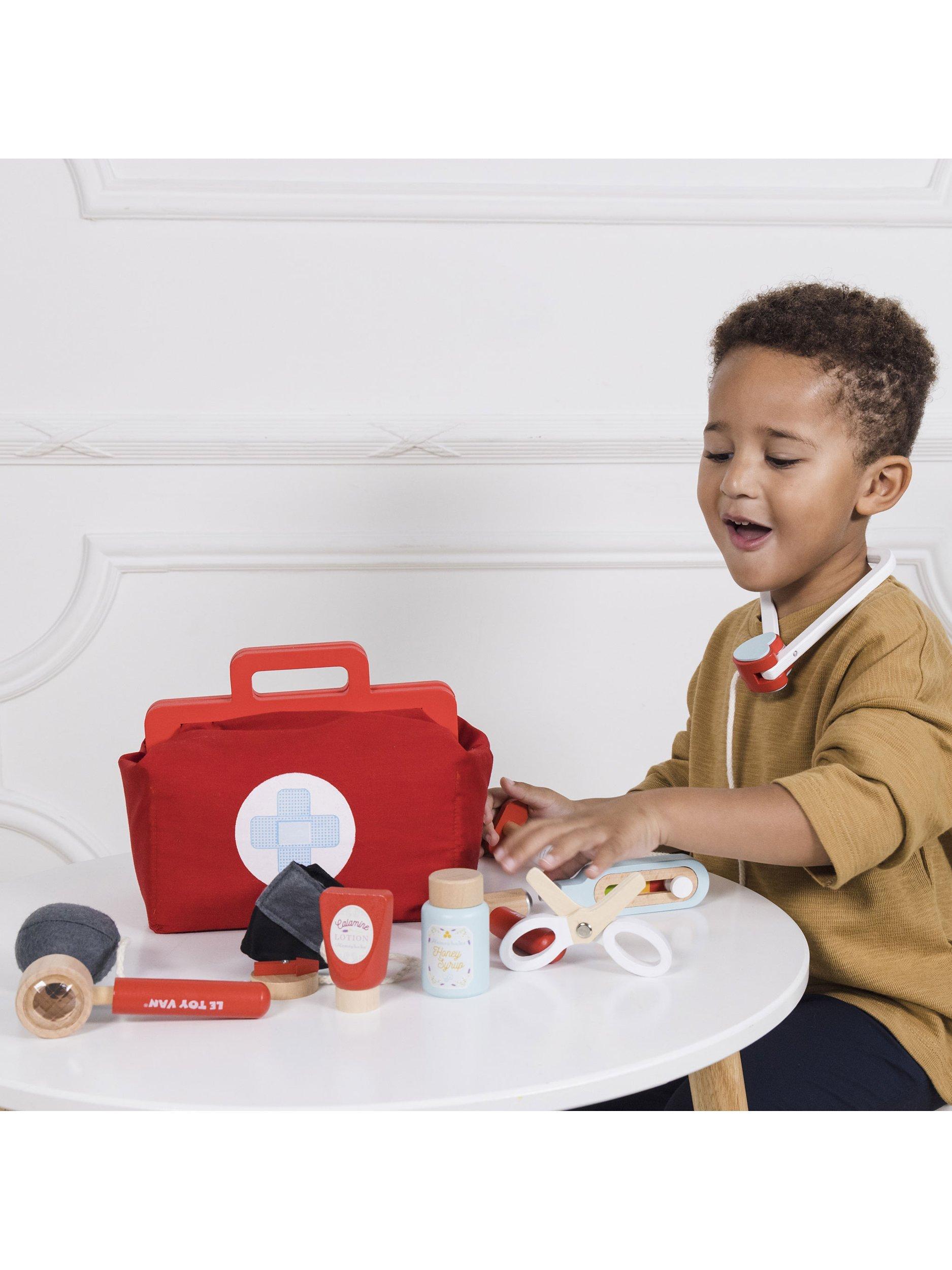 Le Toy Van wooden doctor set with vintage bag and accessories, UK version