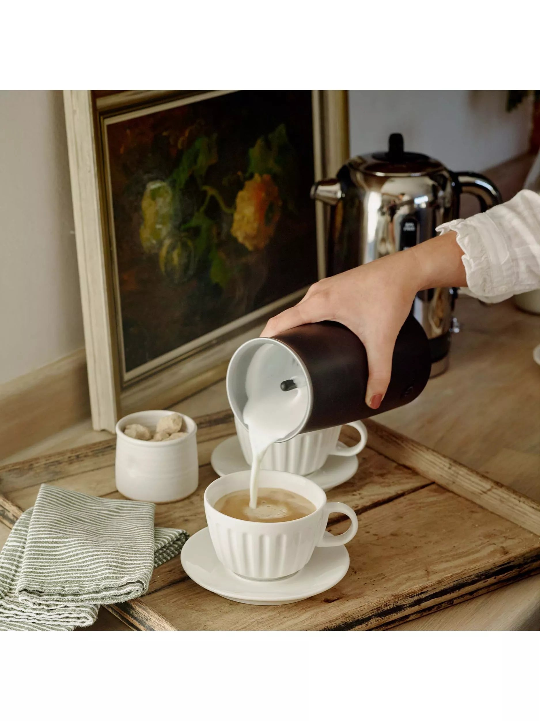 Dualit hot chocolate maker milk frother black 340ml - British product