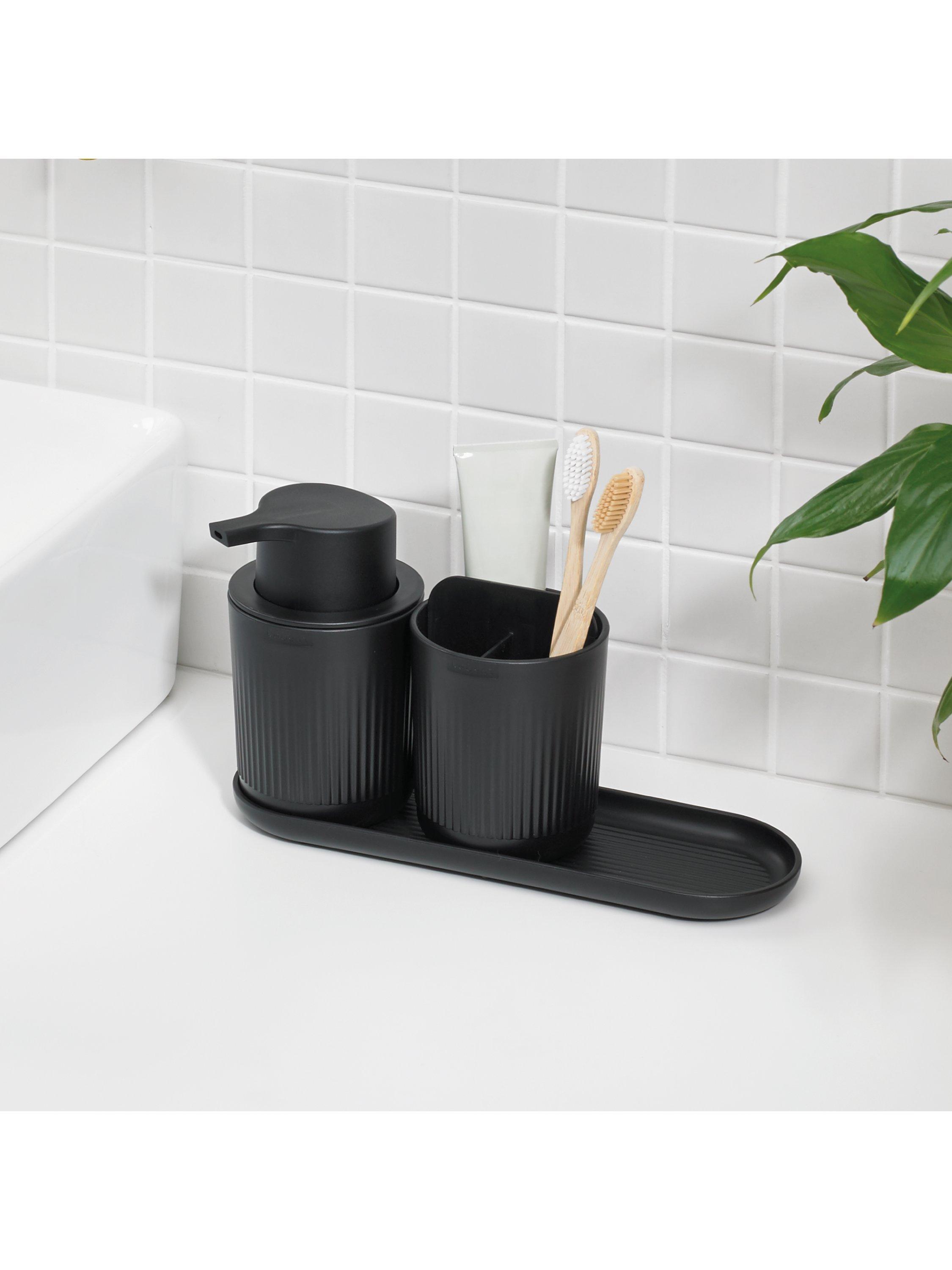 ReBorn recycled plastic bathroom accessories set (British brand)