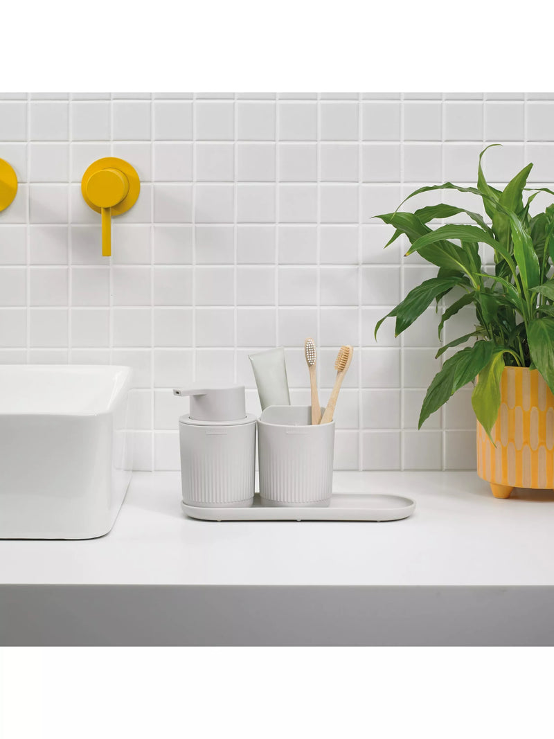 ReBorn recycled plastic bathroom accessories set (British brand)