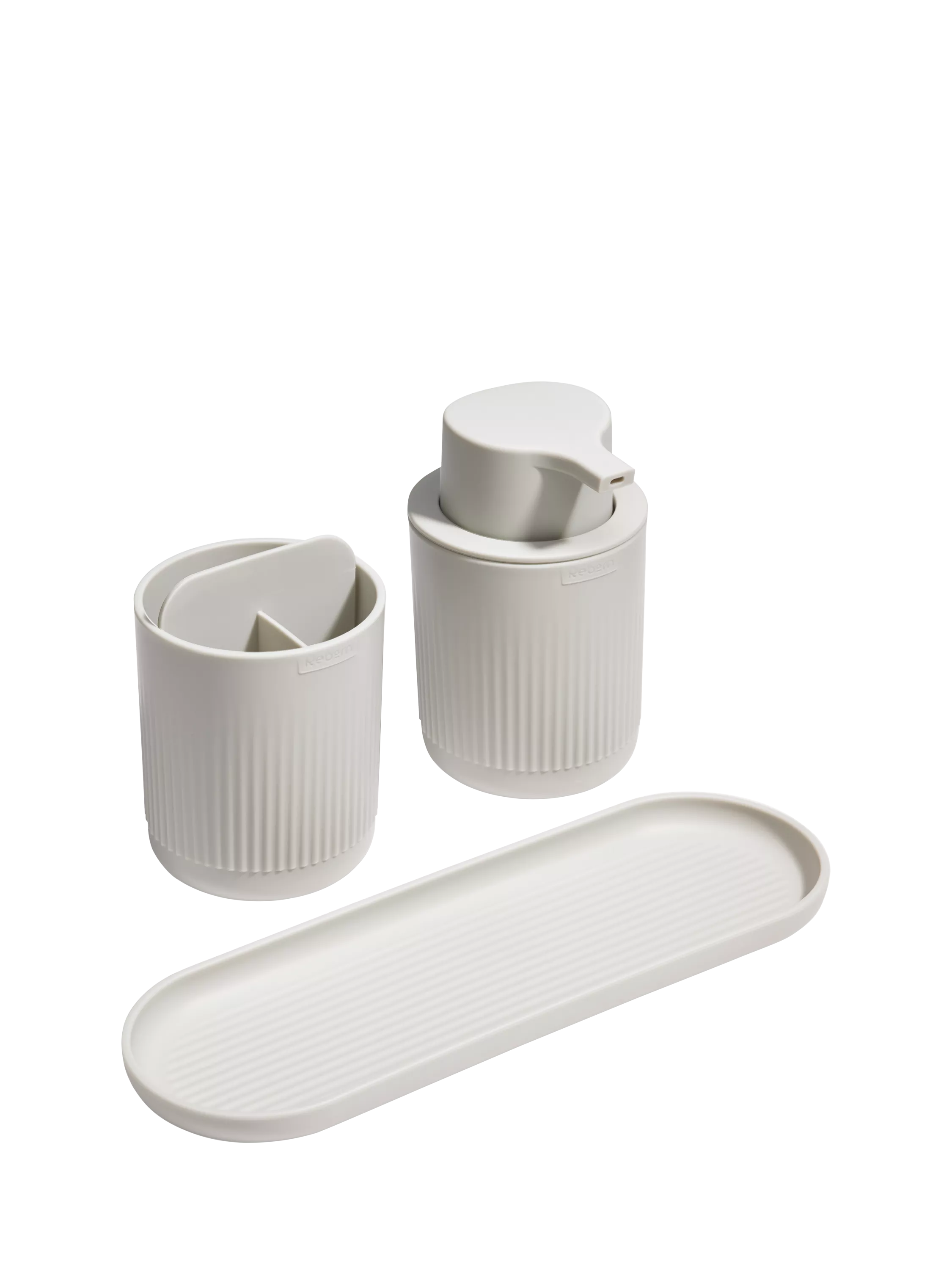 ReBorn recycled plastic bathroom accessories set (British brand)
