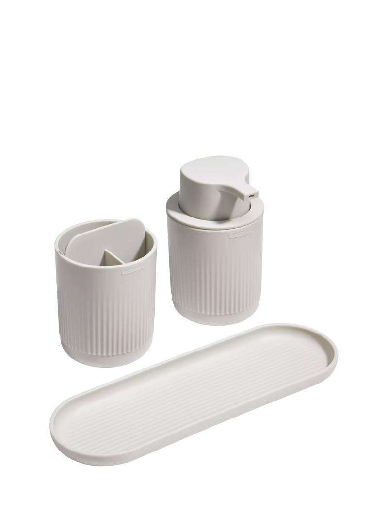 ReBorn recycled plastic bathroom accessories set (British brand)