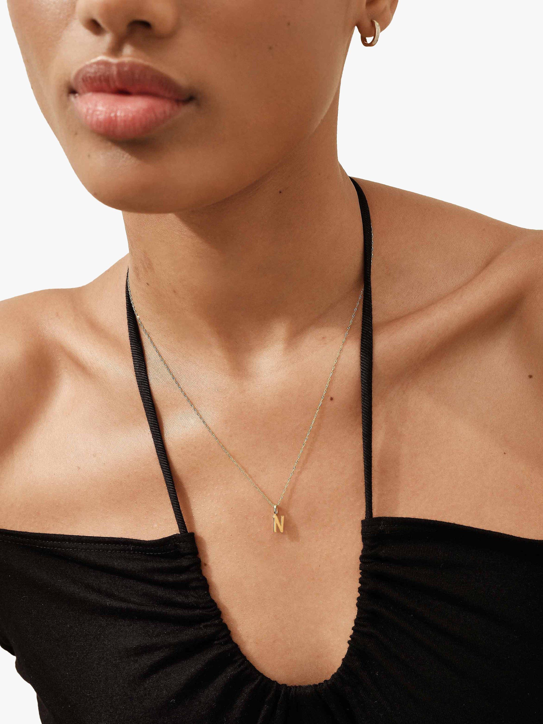 Pendentif initiale en or 14 carats Edge of Ember importé du Royaume-Uni