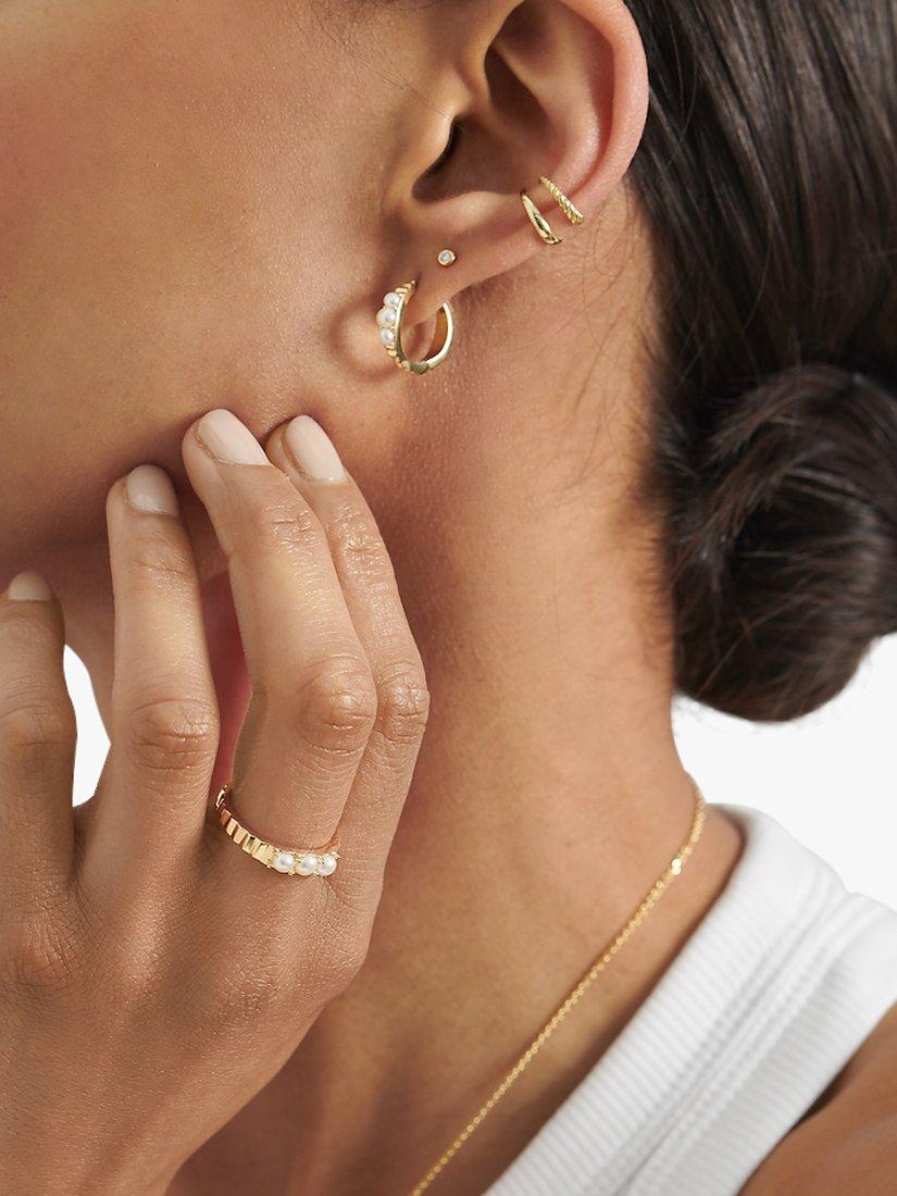 Edge of Ember pearl hoop earrings gold 1.5cm - British product