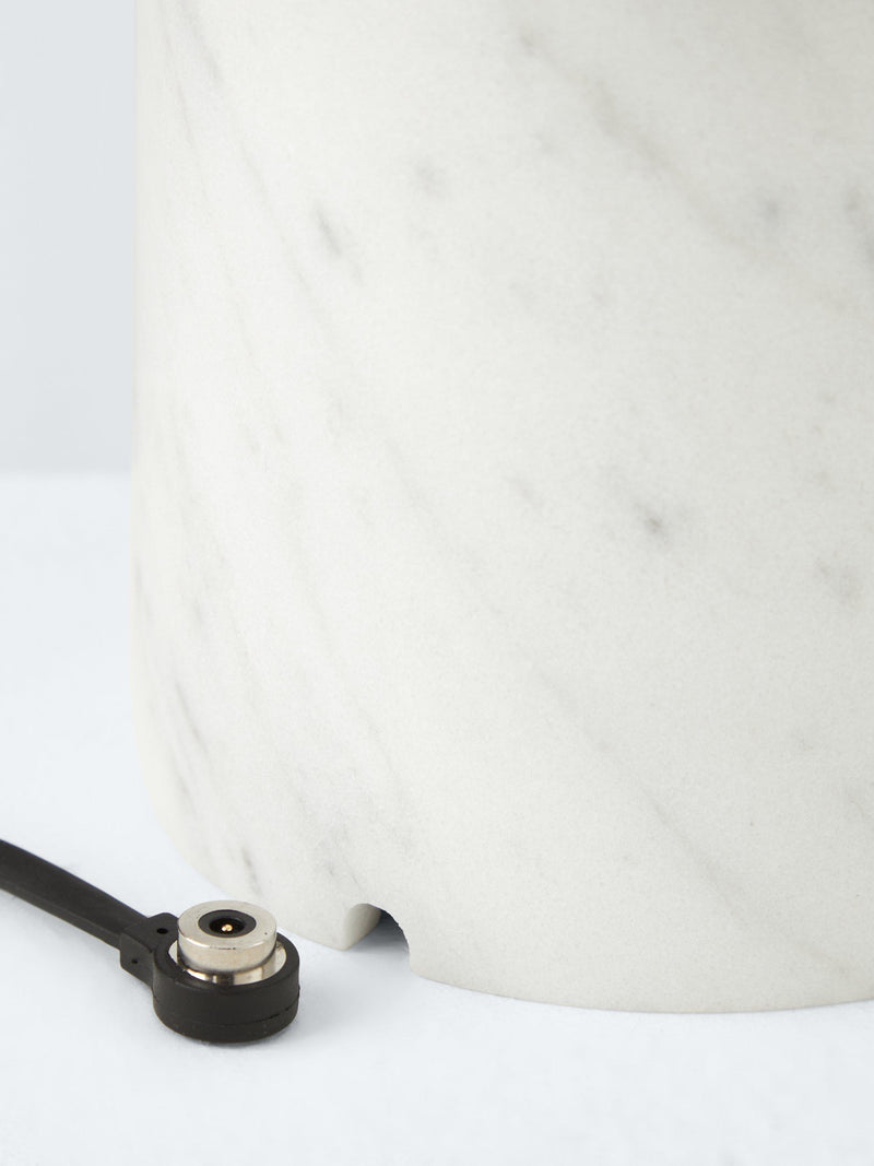 Tom Dixon Stein-Marmor-Tischlampe mit USB-Aufladung, UK-Version