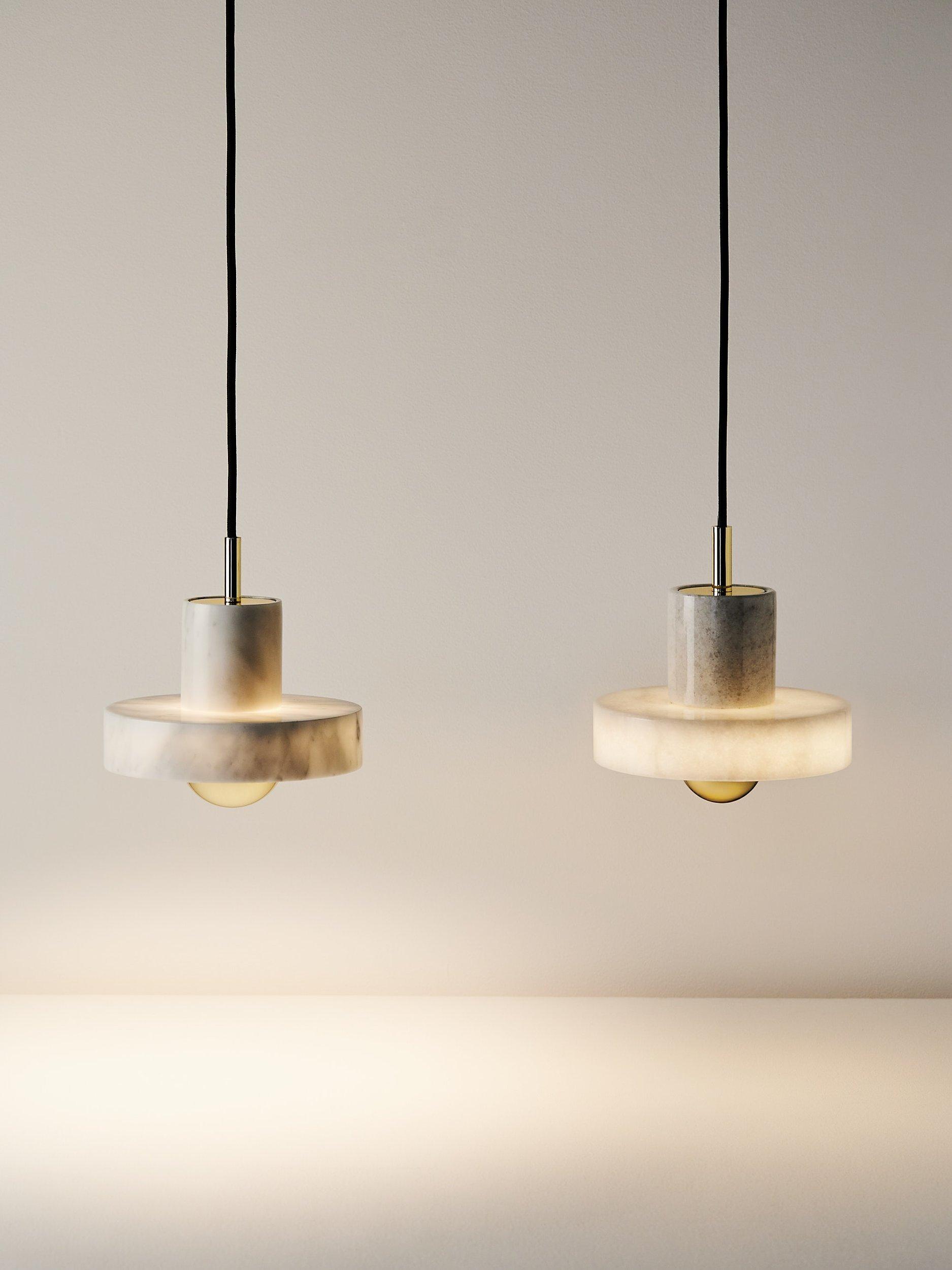 مصباح سقف معلق من الرخام Stone من Tom Dixon 14 × 18 × 18 سم - منتج بريطاني