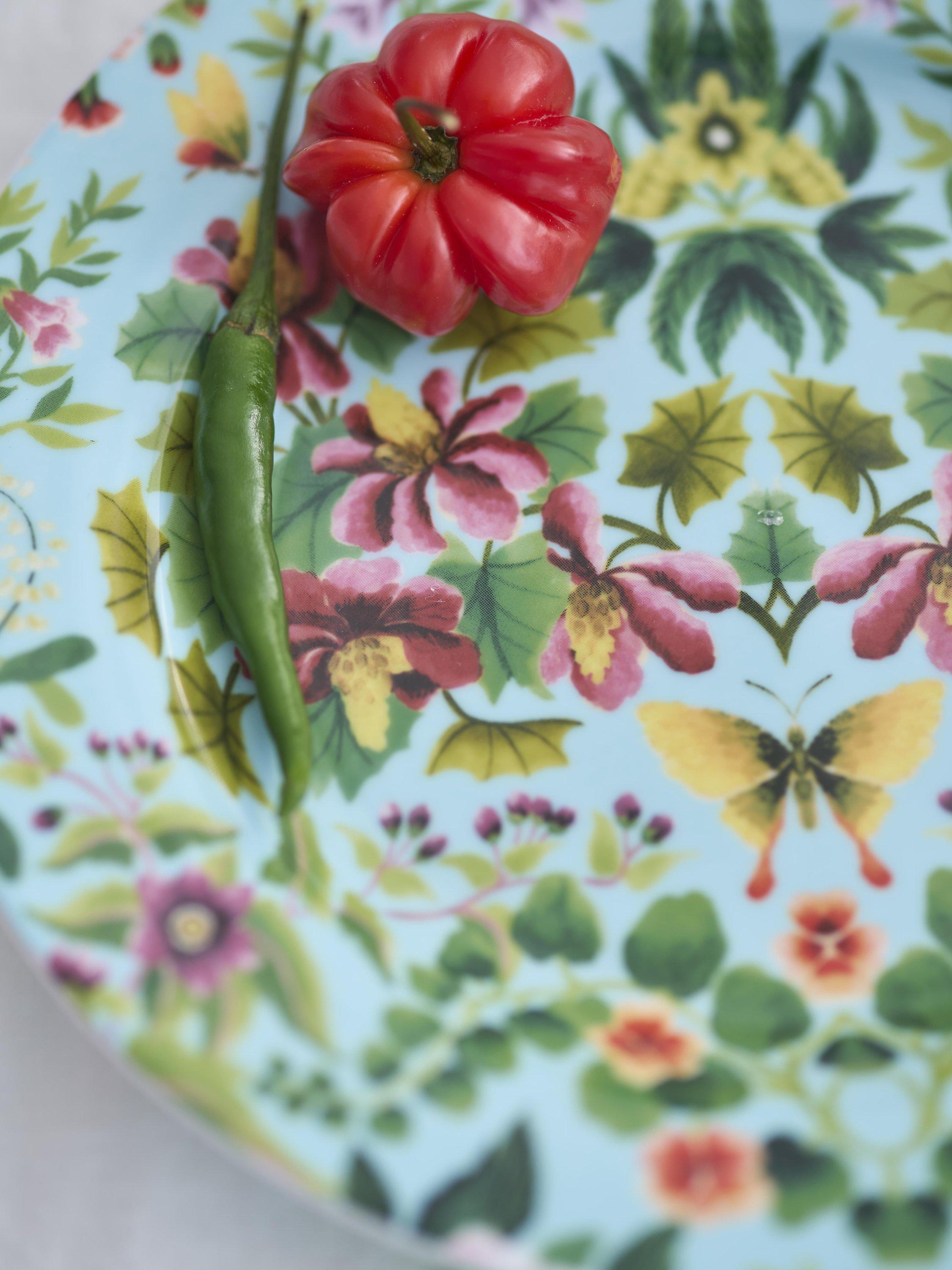 Designers Guild Ikebana porcelain side plates set of 4 - British product