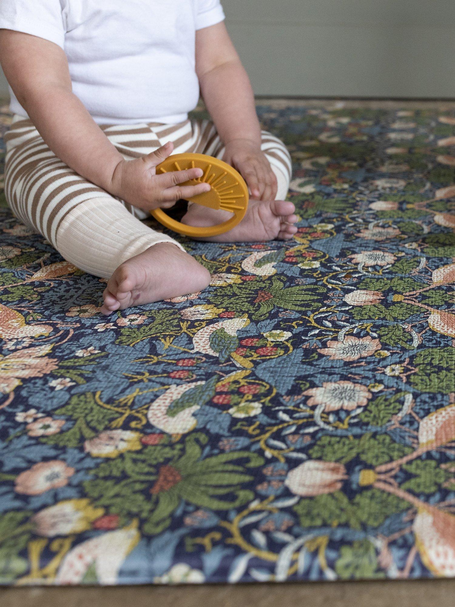 Wendbare Spielmatte von Totter + Tumble, Morris & Co Design - Britisches Produkt