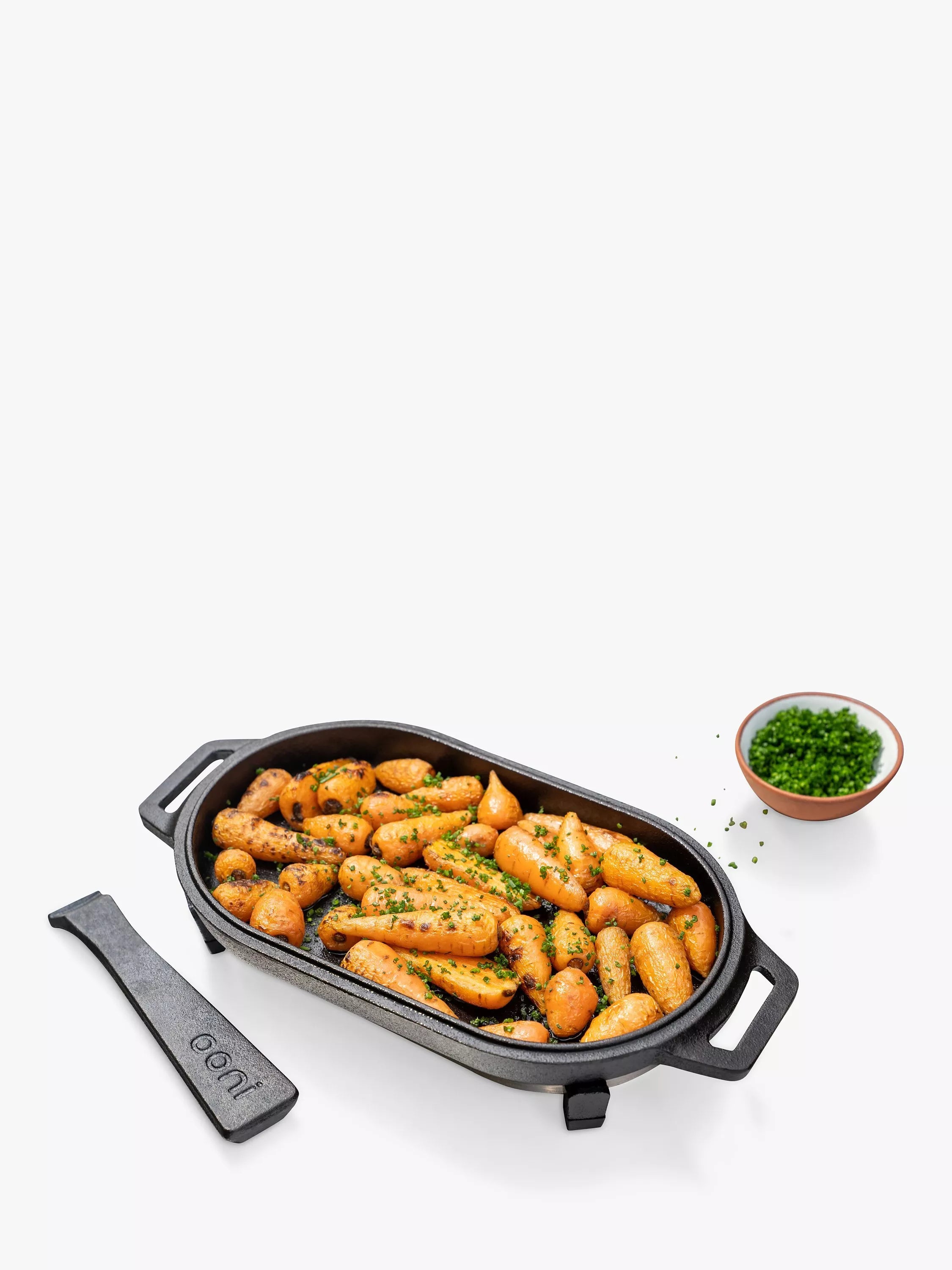 Ooni cast iron sizzler pan with trivet, imported from the UK