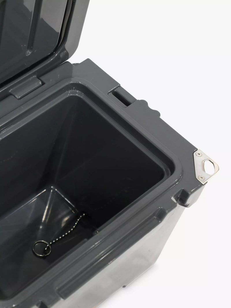 Vango 23L rotomolded cooler box, UK version