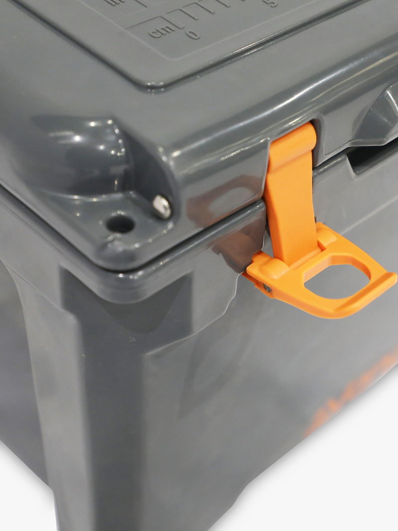 Vango 23L rotomolded cooler box, UK version