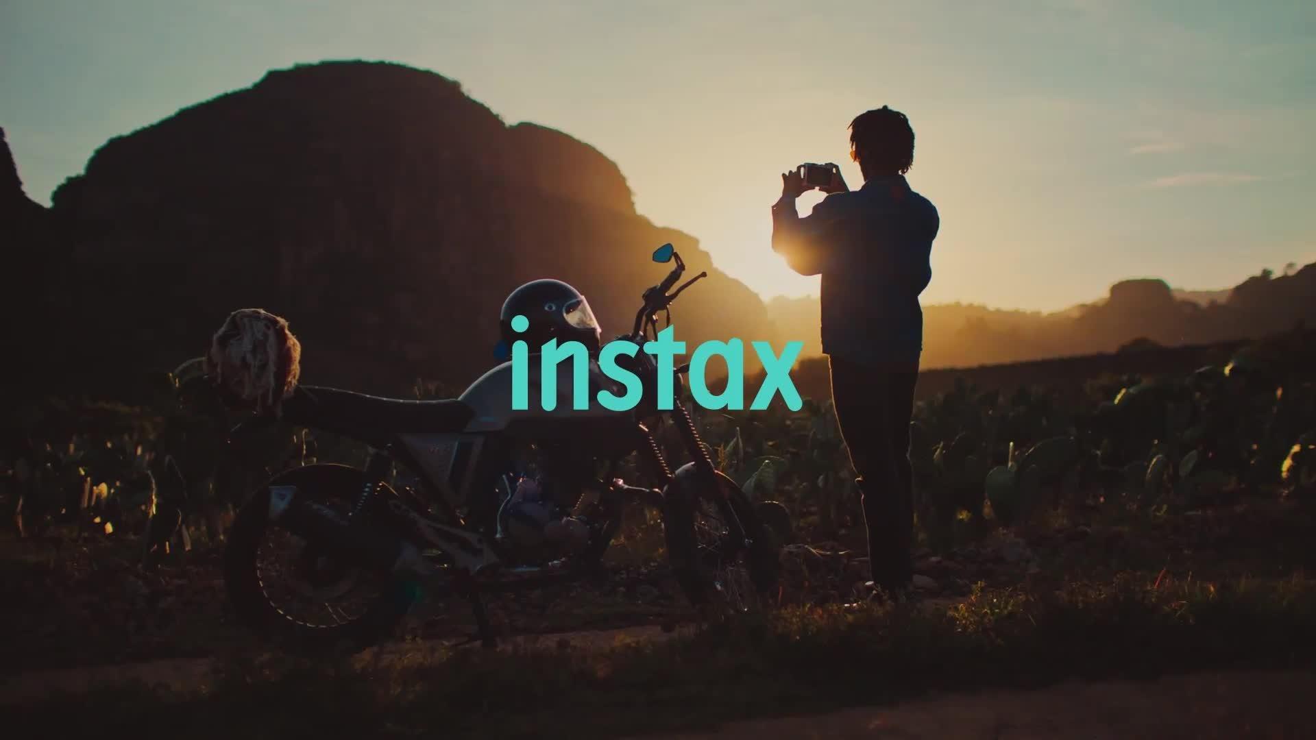instax Sofortbildkamera Mini Evo (britische Marke)
