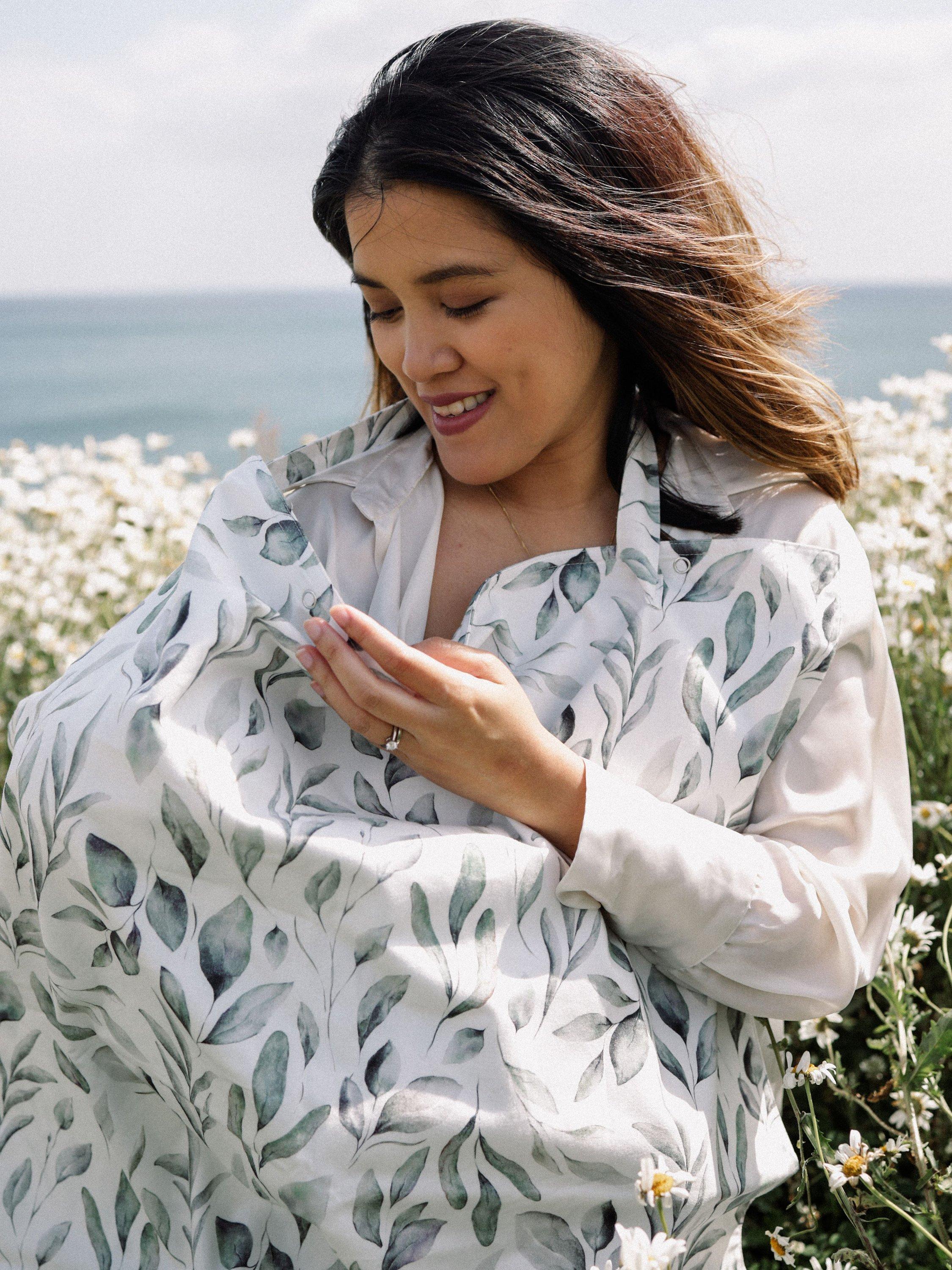 BellaMoon breastfeeding privacy cover - British product