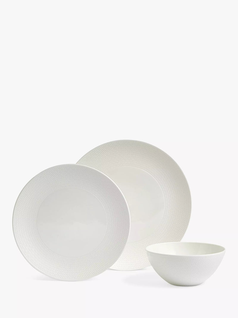 Wedgwood Gio white bone china dinnerware set 12-piece, UK version