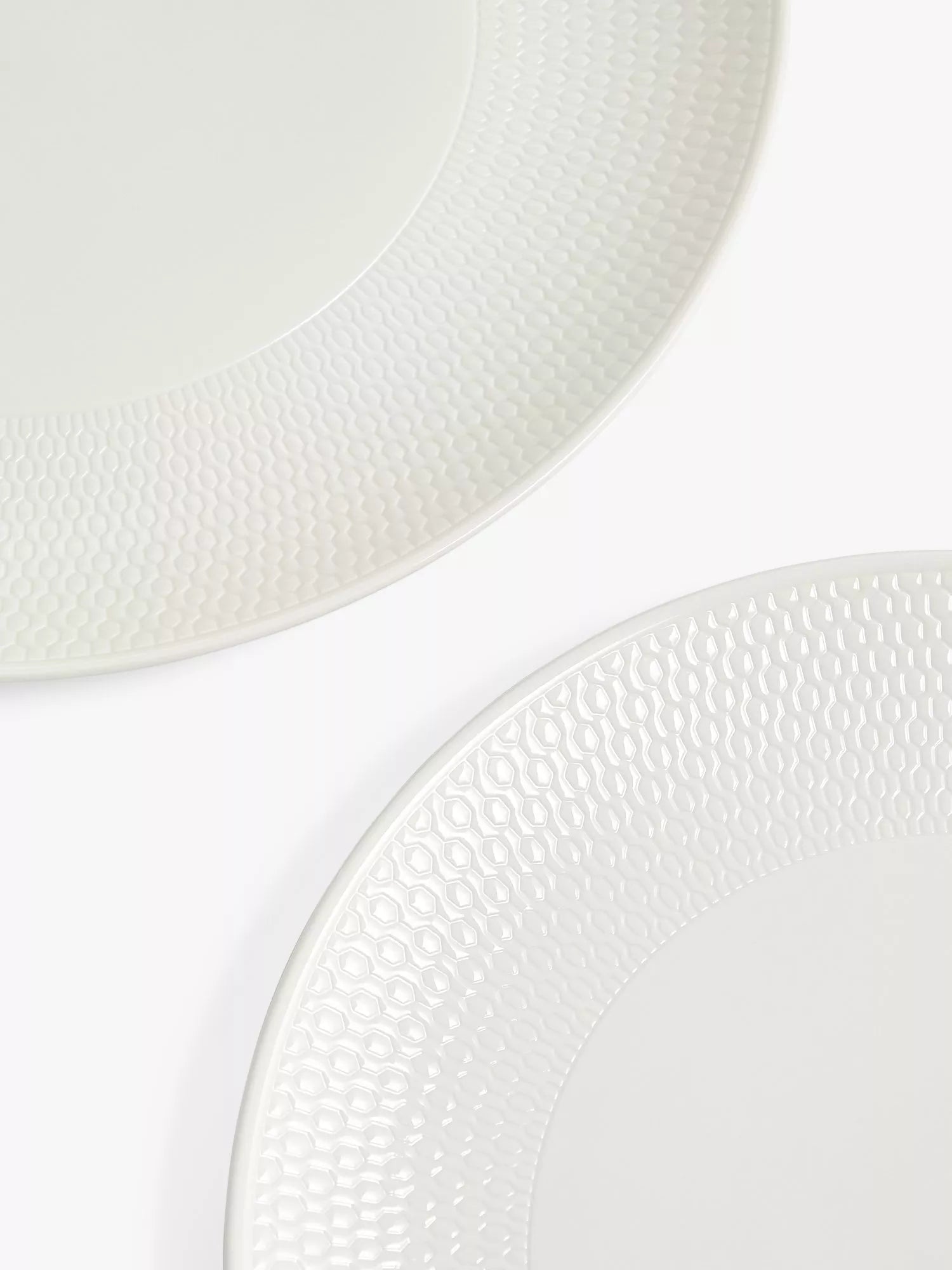 Wedgwood Gio white bone china dinnerware set 12-piece, UK version