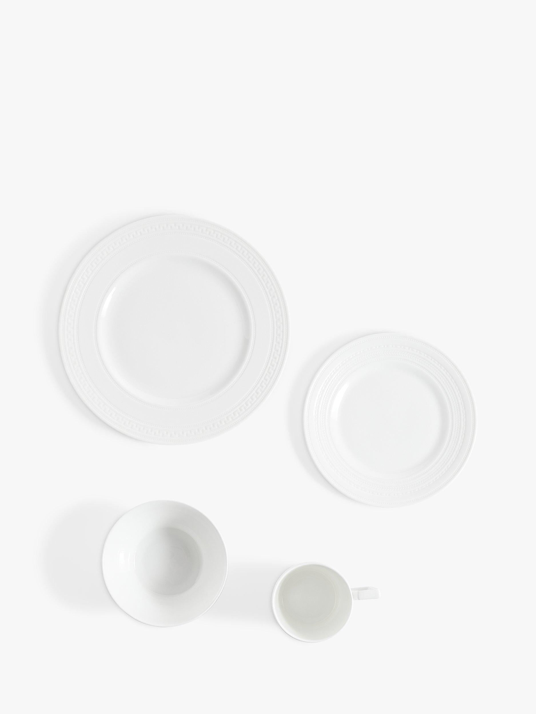 Wedgwood Intaglio bone china dinnerware set 16 piece (British brand)