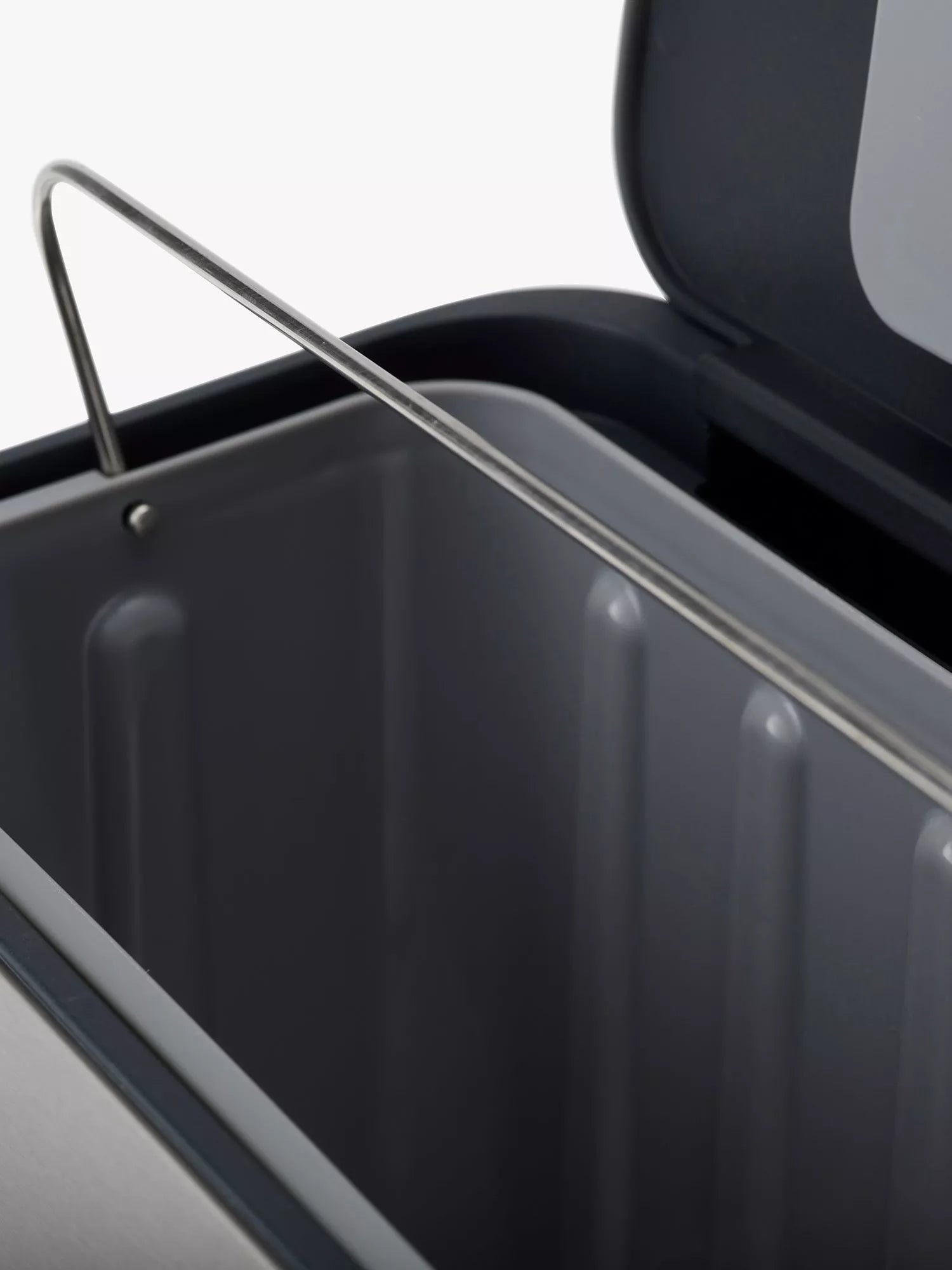 Joseph Joseph stainless steel food waste caddy 4L, UK version