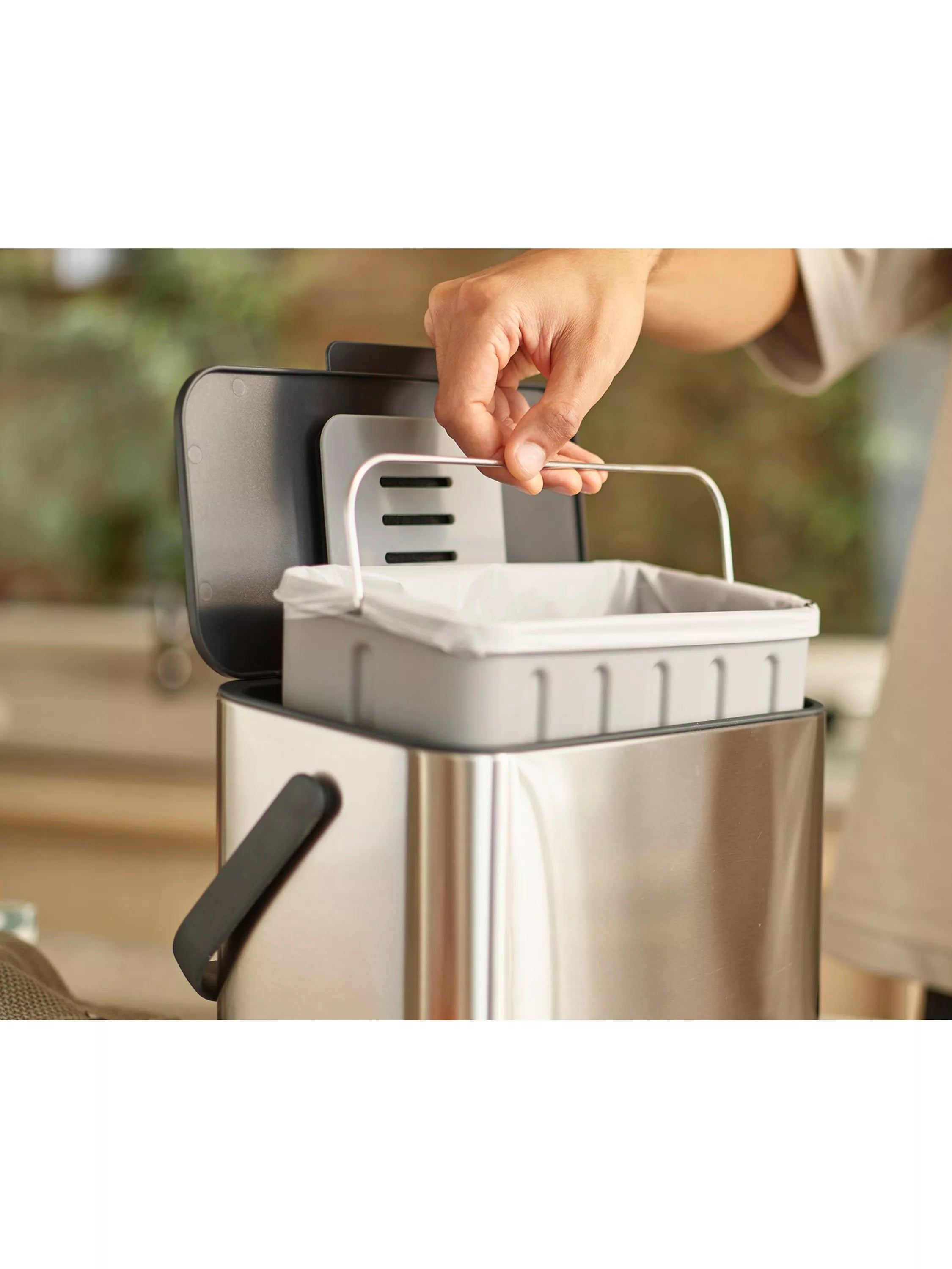 Joseph Joseph stainless steel food waste caddy 4L, UK version